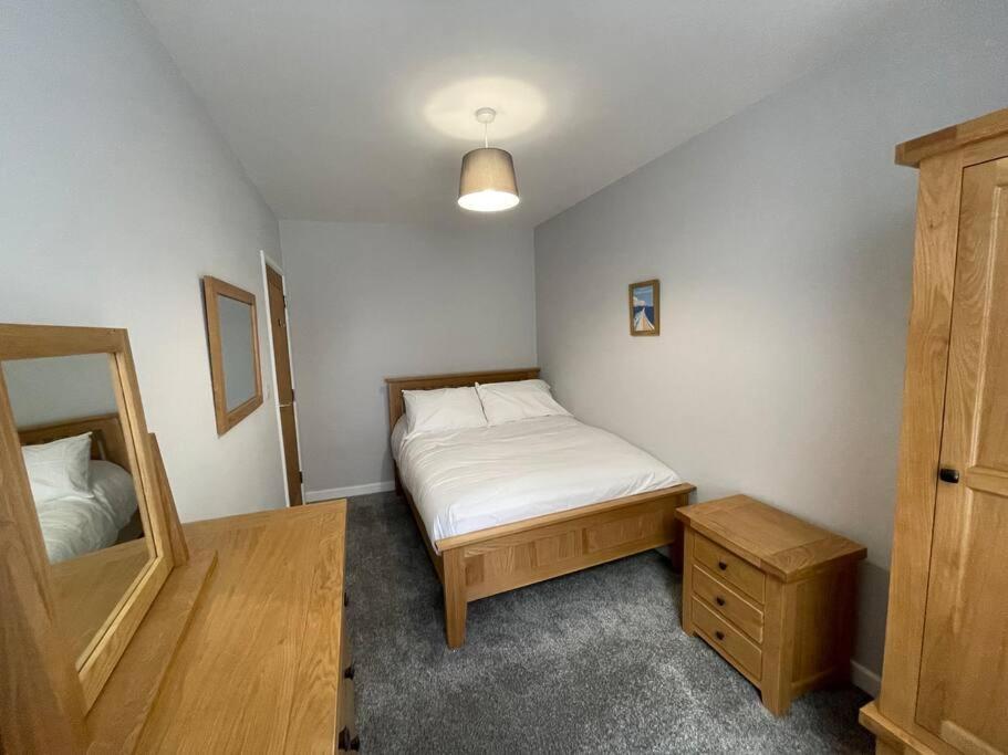 Ferienhaus Hot Tub, Newly Refurbished 4 Bed, Dog Friendly. *